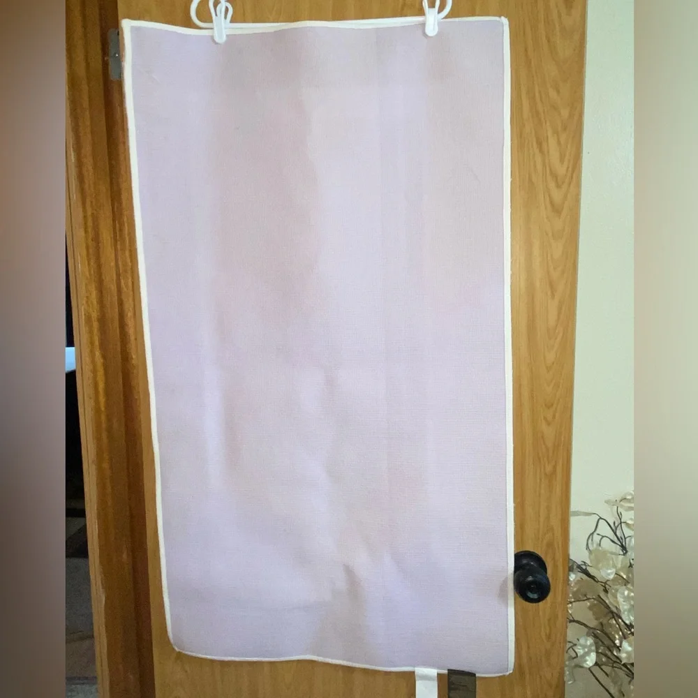 43” x 24” cream/ivory Bathroom Rug